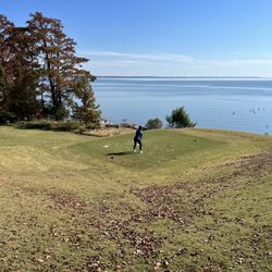 Kingsmill Golf Club - 17th hole, par 3