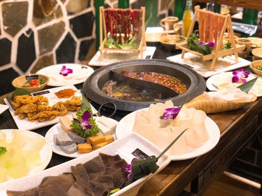 Chun La Hao Chong Qing Hot Pot by null