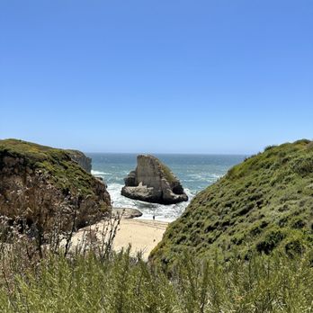 Shark Fin Cove - Beaches Near Me - Davenport, California Shark Fin Cove - Beaches Near Me - Davenport, California