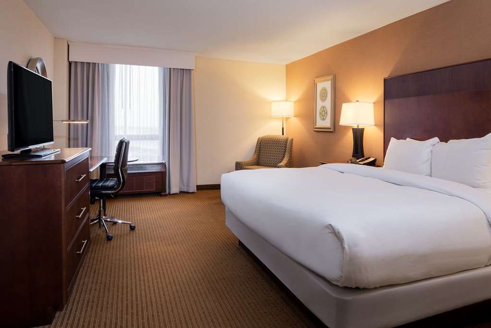 DoubleTree by Hilton Hotel Philadelphia Airport