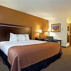 Holiday Inn Express & Suites Pueblo North