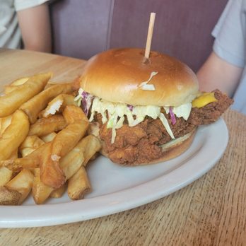 California Dreaming - Spicy Chicken Sandwich - American Near Me - Surfside Beach, South Carolina California Dreaming - Spicy Chicken Sandwich - American Near Me - Surfside Beach, South Carolina