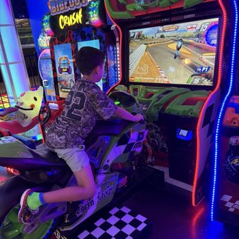 Rebounderz Sacramento - Indoor Trampoline and Adventure Park - Arcade game - Trampoline Parks Near Me - Sacramento, California Rebounderz Sacramento - Indoor Trampoline and Adventure Park - Arcade game - Trampoline Parks Near Me - Sacramento, California