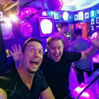 Moondogs - Show up by 10 PM and get some primo mic time - Sports Bars Near Me - Atlanta, Georgia