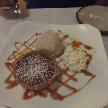 Hukilau Lanai - Macadamia nut tart - Seafood Near Me - Kapaa, Hawaii