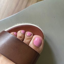 Bellaluxe Nail and Spa - My smudged mail polish