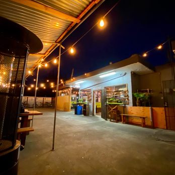 Sideshow Kitchen - Burgers Near Me - Oakland, California Sideshow Kitchen - Burgers Near Me - Oakland, California