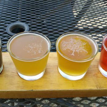 Carillon Brewing - Beer flight at Carillon Brewing - Breweries Near Me - Dayton, Ohio Carillon Brewing - Beer flight at Carillon Brewing - Breweries Near Me - Dayton, Ohio