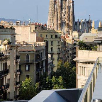 Alaire - View of la Sagrada Familia - Tapas Bars Near Me - Barcelona, B