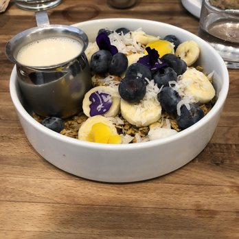 Bruce & Son - Nofo Crunch Granola Vanilla Yogurt, Berries - American Near Me - Greenport, New York Bruce & Son - Nofo Crunch Granola Vanilla Yogurt, Berries - American Near Me - Greenport, New York