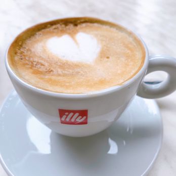 Crema Gourmet  - Cortadito... prepared just right... very good! - Breakfast & Brunch Near Me - Davie, Florida