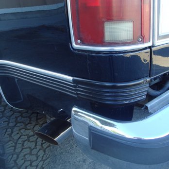 Art's Service - Incorrect molding attached with screws. - Body Shops Near Me - Ontario, Oregon Art's Service - Incorrect molding attached with screws. - Body Shops Near Me - Ontario, Oregon