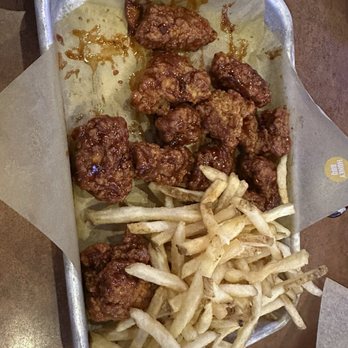 Buffalo Wild Wings - Boneless wings with fries - Sports Bars Near Me - Williamsburg, Virginia