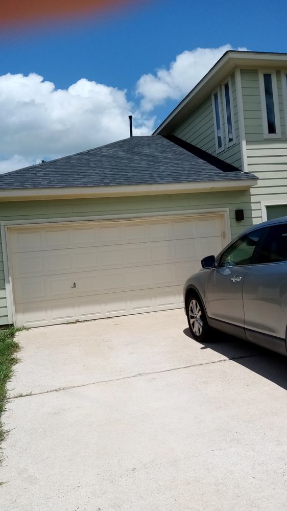 Slide of AI Roofing & Concrete