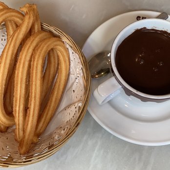 Chocolat - Churros & Chocolate - Cafeteria Near Me - Madrid, M