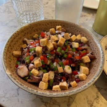 Petisqueira Conqvistador - Octopus Salad - Portuguese Near Me - Lisbon, 11 Petisqueira Conqvistador - Octopus Salad - Portuguese Near Me - Lisbon, 11