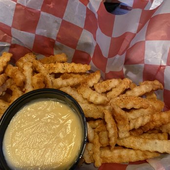 P.J. Whelihan's Pub + Restaurant - Cherry Hill - Pj fries - Sports Bars Near Me - Cherry Hill, New Jersey