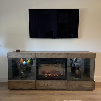 Remoov - TV cabinet - Junk Removal & Hauling Near Me Remoov - TV cabinet - Junk Removal & Hauling Near Me