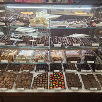 Kilwins Ice Cream - Chocolate - Fudge - Desserts Near Me - Franklin, Tennessee Kilwins Ice Cream - Chocolate - Fudge - Desserts Near Me - Franklin, Tennessee