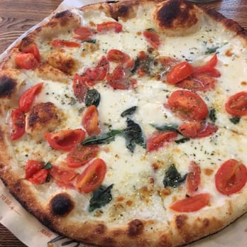 Blaze Pizza - Build your own! - Salad Near Me - Davie, Florida
