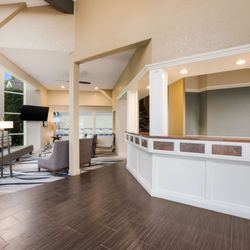 Best Western Harbour Pointe Lakefront - Lobby