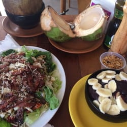 Ponto do Açaí - Coconut water, salad, açai. whats more to want?