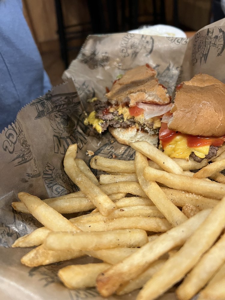 Food from Wings Etc.