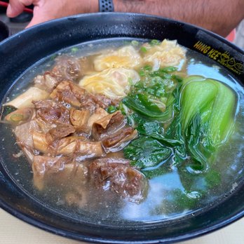 Hing Kee Restaurant - Cantonese Beef Brisket W/ Shrimp Pork Wonton Egg Noodle Soup - Vietnamese Near Me - Chicago, Illinois