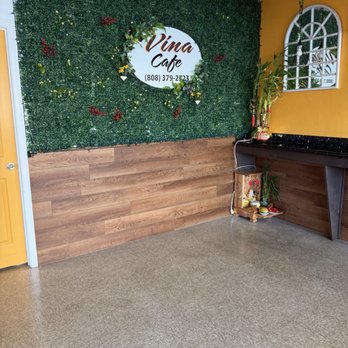 Vina Cafe - Juice Bars & Smoothies Near Me - Aiea, Hawaii
