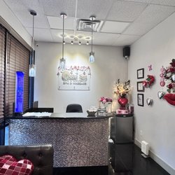 Golden Sun Spa - Front desk