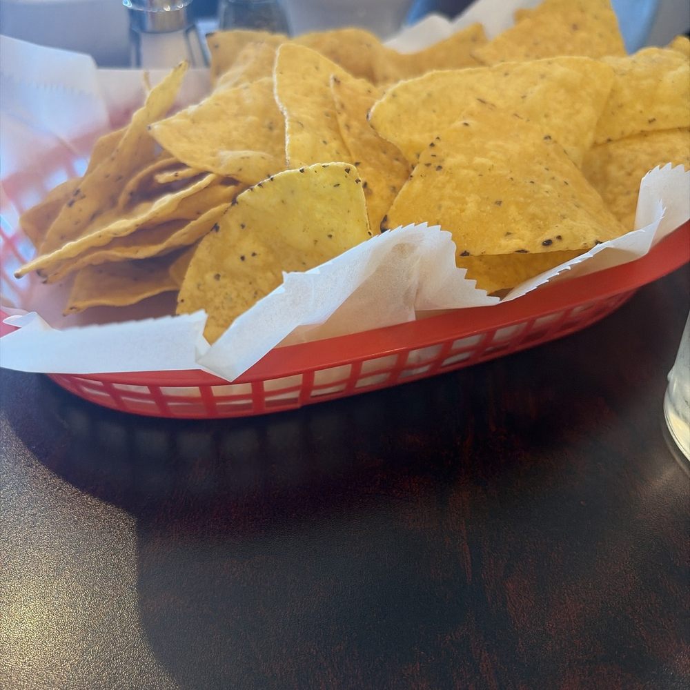 Dos Amigos Mexican Restaurant - Nachos - Mexican Near Me - Libertyville, Illinois Dos Amigos Mexican Restaurant - Nachos - Mexican Near Me - Libertyville, Illinois