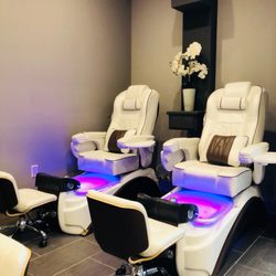 Pedicure chairs