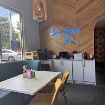 Birdcage - Salad Near Me - Atlanta, Georgia
