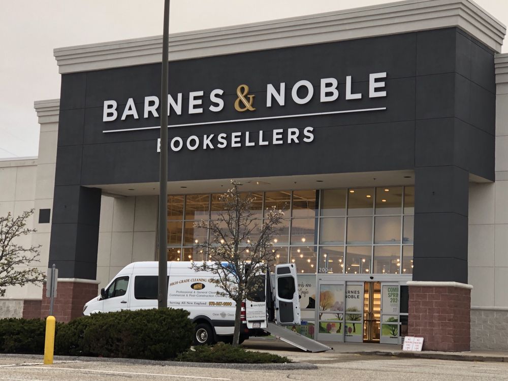 Barnes & Noble Logo