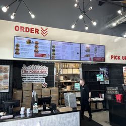 MOOYAH Burgers, Fries & Shakes