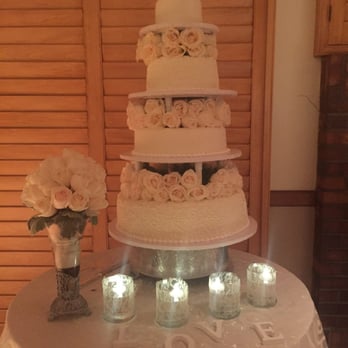 Grace E. Simons Lodge - Chang wedding 10-18-2015 cake by Gigi's bakery - Venues & Event Spaces Near Me - Los Angeles, California Grace E. Simons Lodge - Chang wedding 10-18-2015 cake by Gigi's bakery - Venues & Event Spaces Near Me - Los Angeles, California