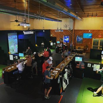 Albatross Golf Sim & Bar - Cocktail Bars Near Me - Chattanooga, Tennessee Albatross Golf Sim & Bar - Cocktail Bars Near Me - Chattanooga, Tennessee