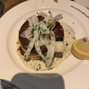 Earls Kitchen + Bar - Jumbo Lump Crab Cake - Cocktail Bars Near Me - Plano, Texas