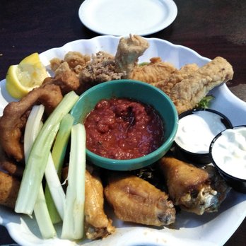 Sand Bar - awesome combo appetizer, it's really big! - Sports Bars Near Me - Marco Island, Florida