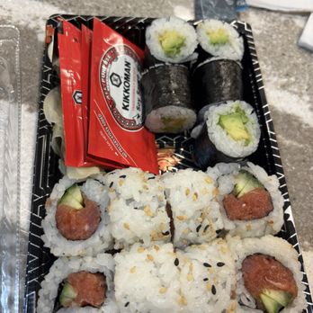 Rice N Spice Thai Sushi - Avocado Roll & Spicy Tuna Roll (To-Go Order) - Thai Near Me - Alpharetta, Georgia Rice N Spice Thai Sushi - Avocado Roll & Spicy Tuna Roll (To-Go Order) - Thai Near Me - Alpharetta, Georgia