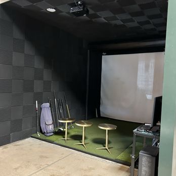 Ink & Ale Brewhouse - Golf simulator - Breweries Near Me - New Castle, Indiana Ink & Ale Brewhouse - Golf simulator - Breweries Near Me - New Castle, Indiana