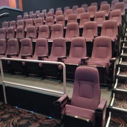 10/06/2024. Outdated, but clean auditorium #8 at 11:05 am. 10/06/2024. Outdated, but clean auditorium #8 at 11:05 am.