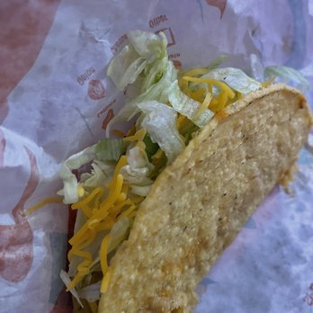 Taco Bell - Hard shell taco was pretty good - Fast Food Near Me - Rocky Hill, Connecticut