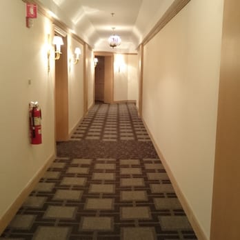 The Buckingham Hotel - Hallway - Hotels Near Me - Chicago, Illinois The Buckingham Hotel - Hallway - Hotels Near Me - Chicago, Illinois