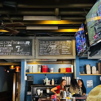 Grandview Cafe - Inside bar area - American Near Me - Columbus, Ohio