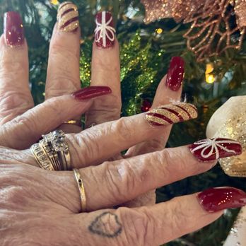 Gelish Nail Salon - Holiday glitz - Nail Salons Near Me - Tucson, Arizona