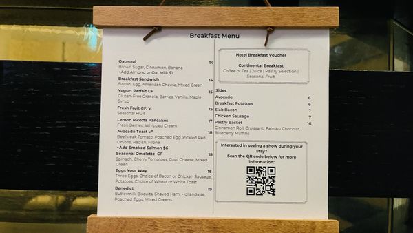 Chelsea Table & Stage by null