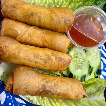 Saigon Grill - 4 Spring Rolls - Seafood Near Me - Honolulu, Hawaii