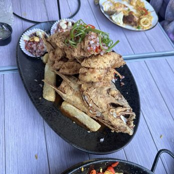 Limon - fried red snapper - Tapas/Small Plates Near Me - Burlingame, California