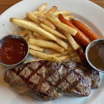 Skies 322 - New York Strip. - American Near Me - Grand Forks, North Dakota